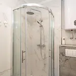 Maro دوبروفينك