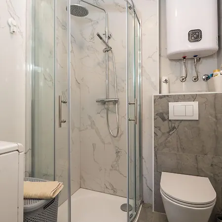 Maro Apartment *