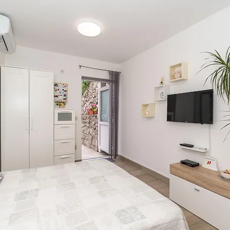 Apartment Maro