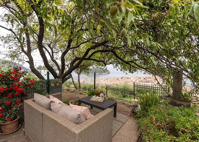 Апартаменты Maro *